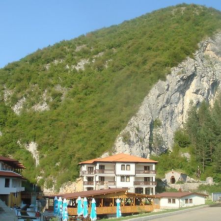 Eco Complex Smilyan Hotel Smilyan  Bagian luar foto