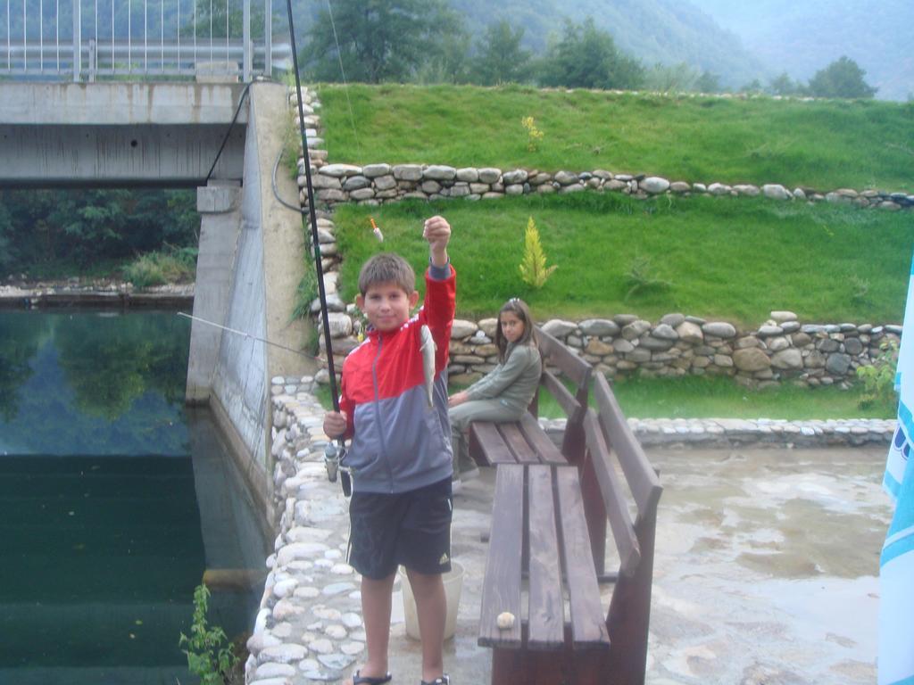 Eco Complex Smilyan Hotel Smilyan  Bagian luar foto