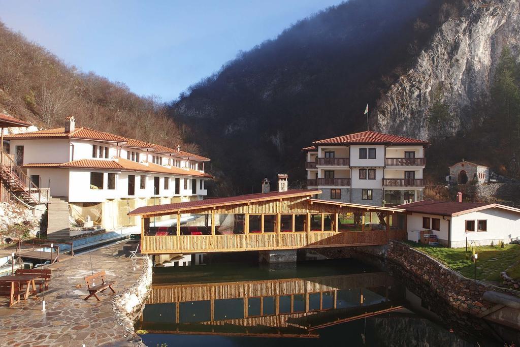 Eco Complex Smilyan Hotel Smilyan  Bagian luar foto